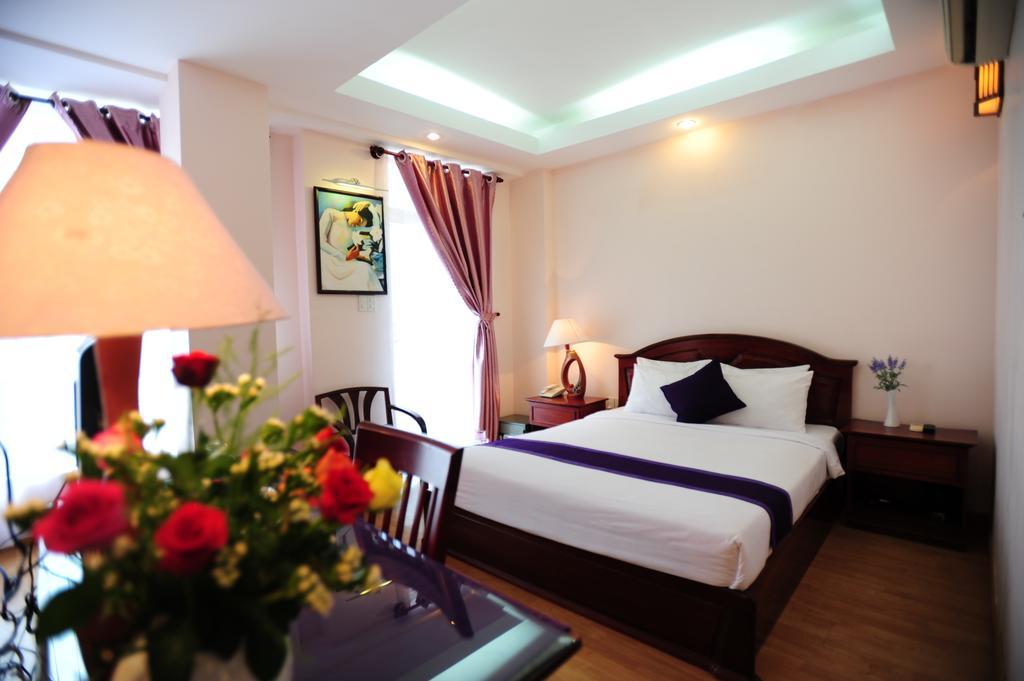 Violet Hotel Nha Trang Esterno foto
