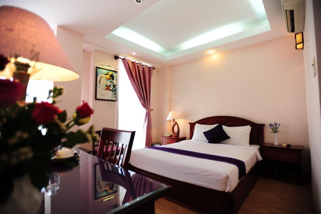 Violet Hotel Nha Trang Esterno foto