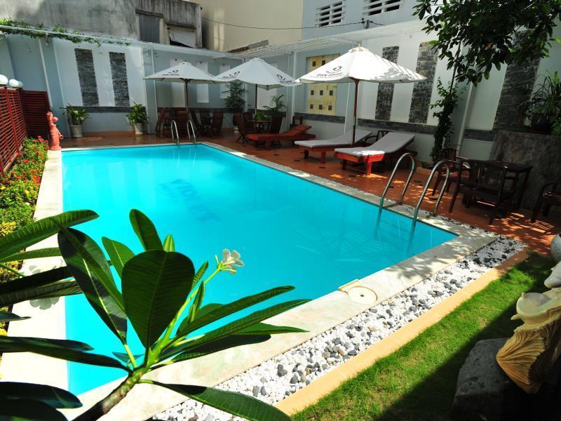 Violet Hotel Nha Trang Esterno foto